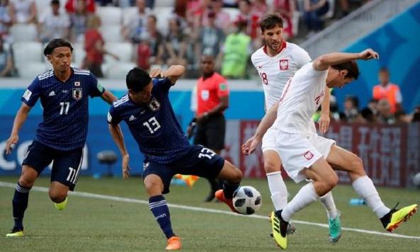 世界的足球和篮球比赛,全场比赛和半场篮球