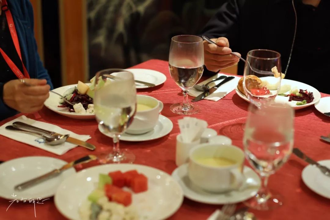 带着父母坐游轮到日本旅游,搭上邮轮去带着全家去旅行