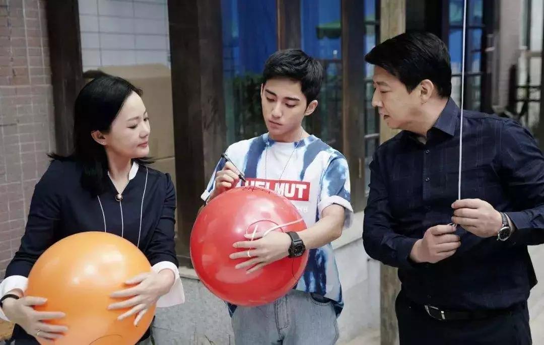 小孩脸上长什么东西要注意,孩子脸上有两块斑