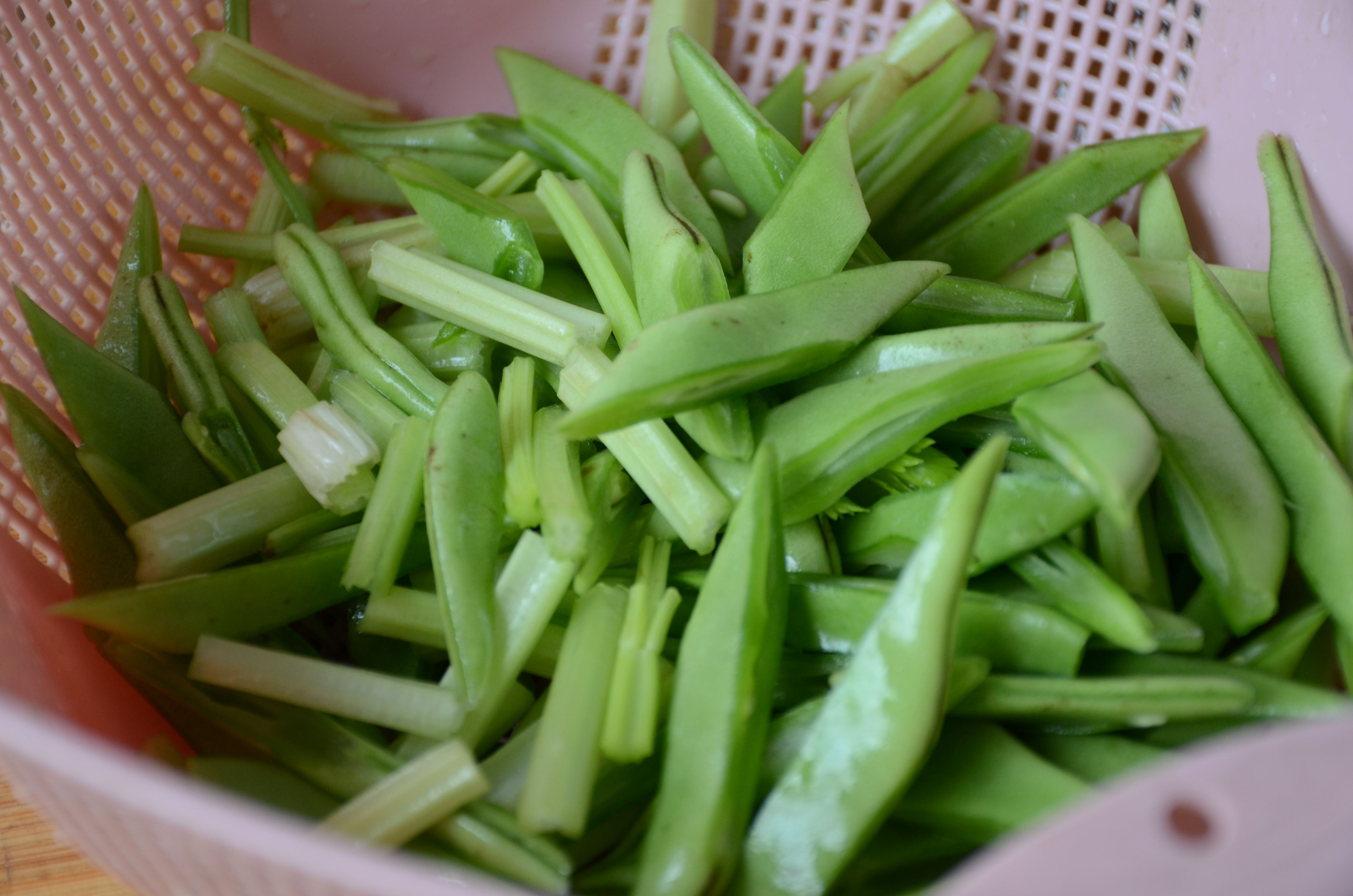 蒸面的正确做法视频,用熟面条做蒸面的步骤