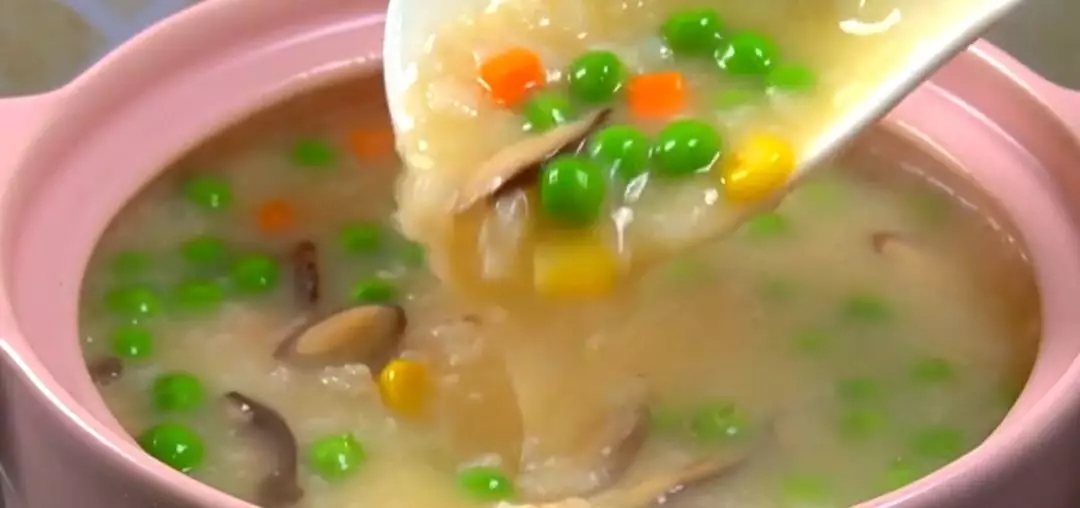 海鲜大虾小米粥正宗做法,冻大米虾粥的做法大全