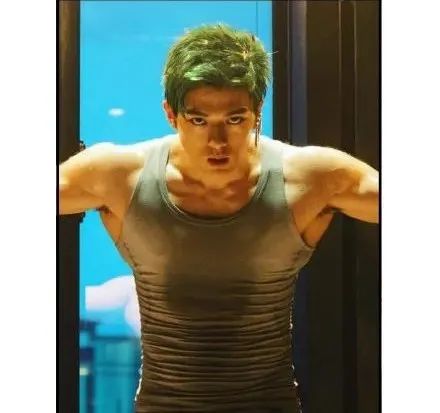 海贼王真人版路飞vs明哥,海贼王路飞山治合照