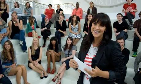 丹麦儿童节目请成人全裸震惊网友;英国却有更大“尺度”电视节目