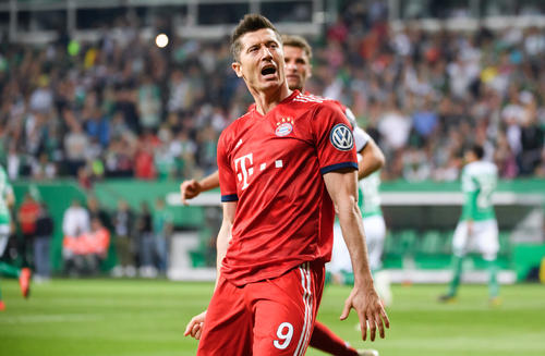 拜仁最近10年中锋有哪些,德甲联赛拜仁前锋名单最新