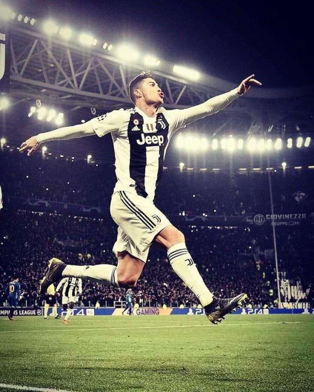 尤文欧冠被淘汰后c罗更衣室痛哭,欧冠c罗帽子戏法尤文逆转马竞