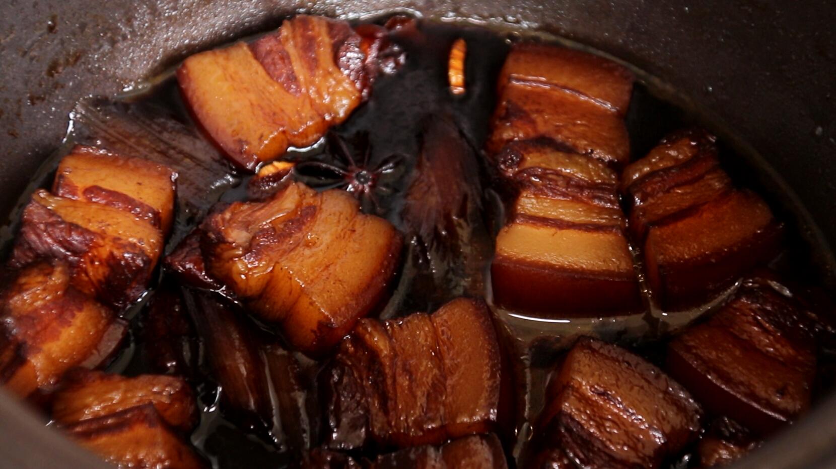 怎么用电饭煲做红烧肉好吃又不腻,3步就能搞定的电饭煲红烧肉