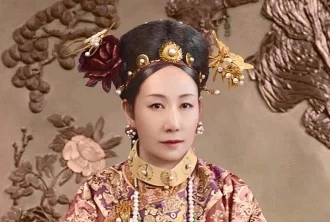 慈禧太后的穿戴,慈禧驾崩时穿的衣服