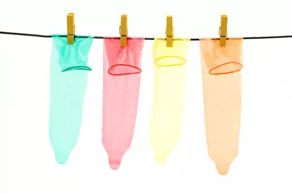 避孕套上的油，对身体有害吗？答案是这样的！