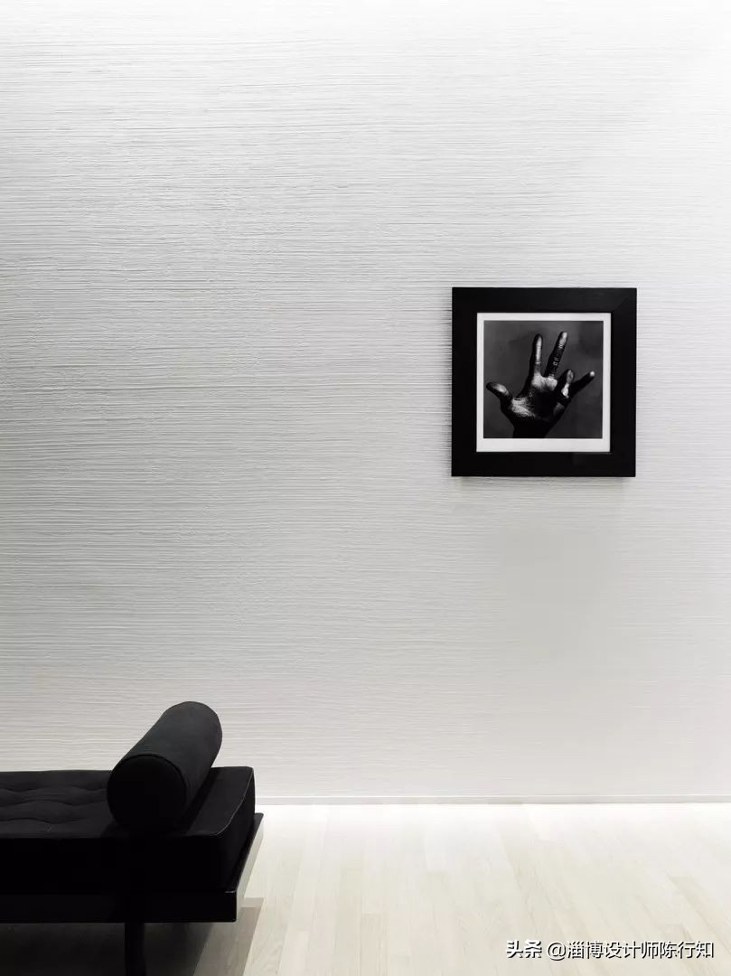 现代简约轻奢浅灰,轻奢和现代简约黑白灰的特点