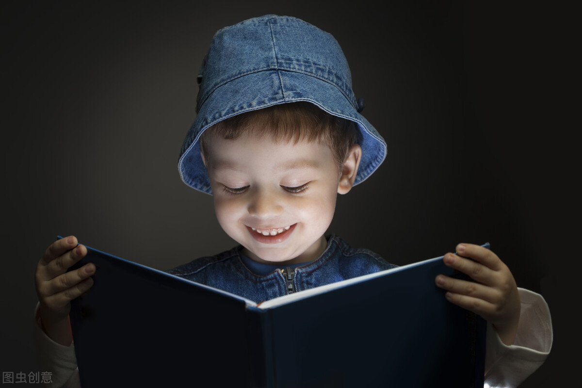 推荐一本儿童看的恐龙百科全书,有关恐龙的科普书籍推荐