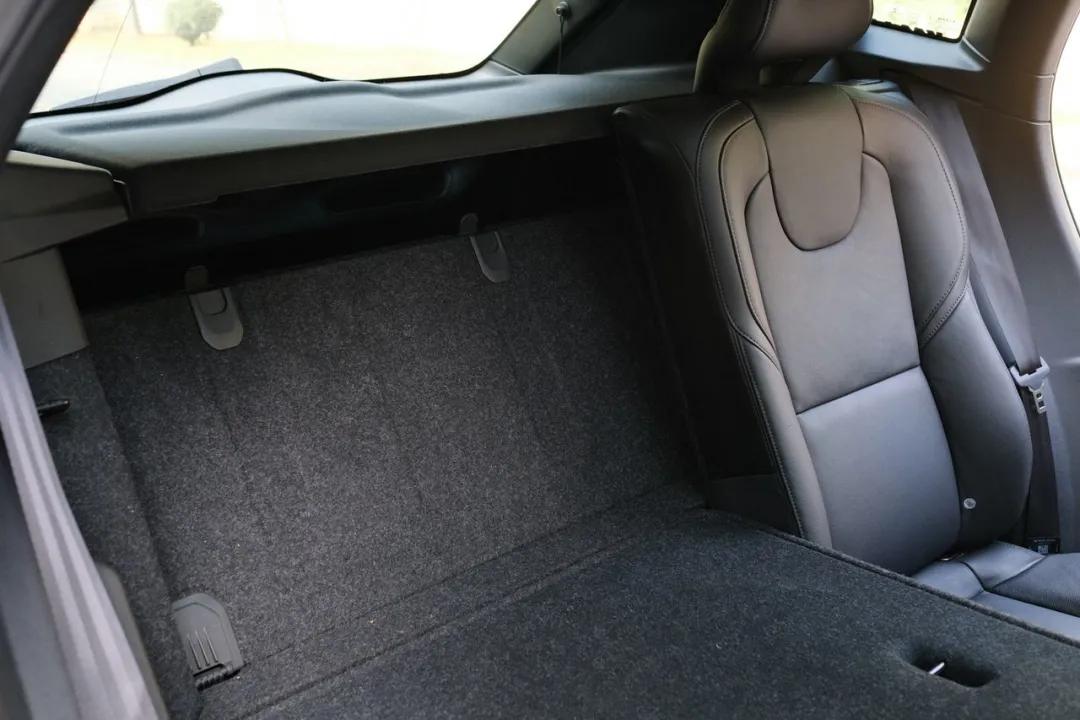 15款v40沃尔沃二手,二手沃尔沃v40多少钱