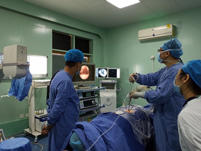 腰痛什么姿势快速缓解疼痛,腰痛用什么方法可以快速缓解疼痛