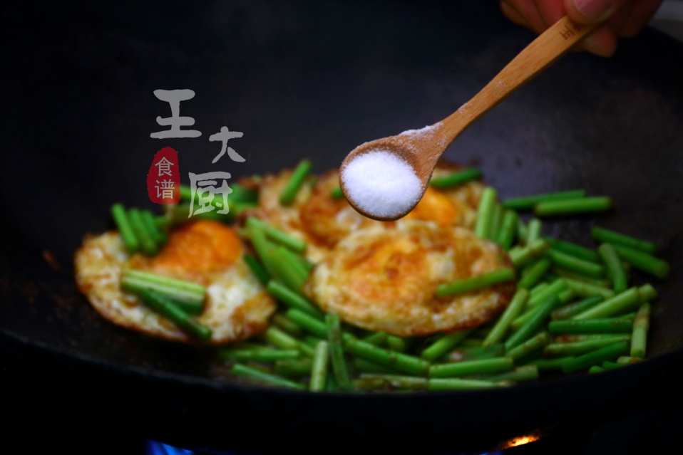 骨头肉荷包蛋的做法,荷包蛋夹肉做法大全