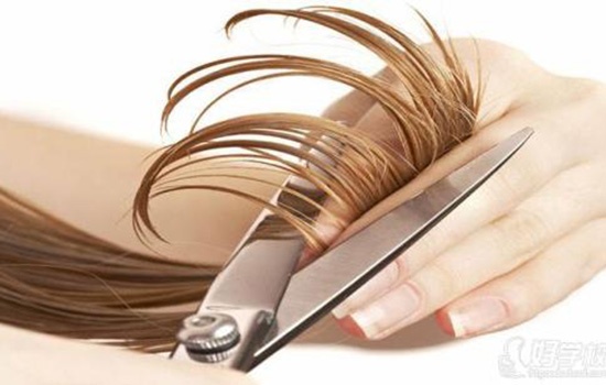 头发剪毁了又短又丑怎么自救,头发剪毁了该怎么补救长发层次