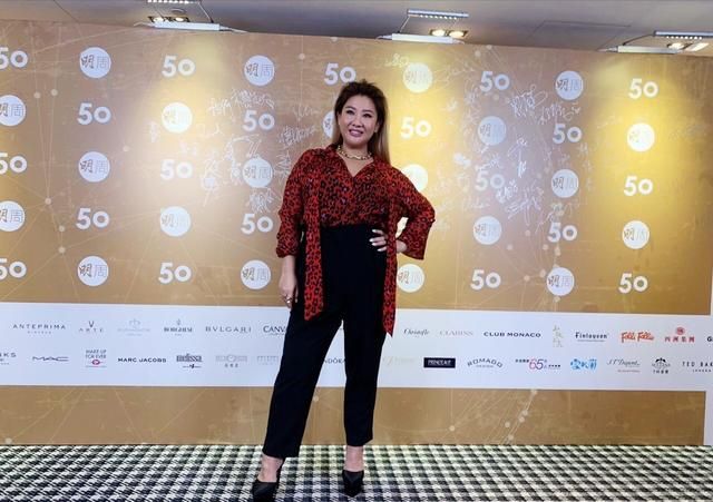 180斤的郑欣宜胖到辣眼睛,郑欣宜穿衣服打扮图片