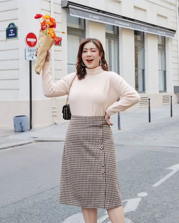 120斤158cm胖mm穿搭裙子,120斤160微胖女生秋装毛衣穿搭