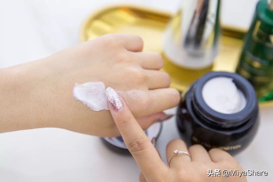 赫莲娜面霜和什么搭配最好,赫莲娜面霜黑绷带适合什么人