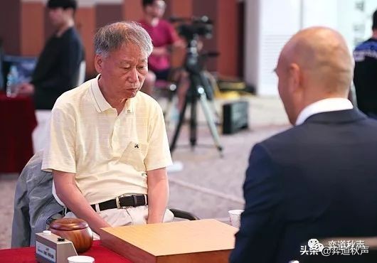 周末局面选点分析十八年后纹枰重逢岁月沧桑林海峰超时负俞斌