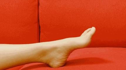 血管堵没堵？弯腰摸这里！一个小动作，冲刷干净夺命血栓