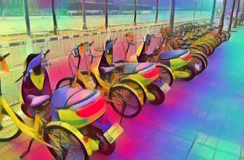 出租车将共享电动车拉出城,出租车司机破坏共享电动车