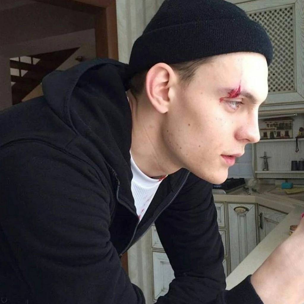 「欧*男美**头」喜欢点赞关注哦