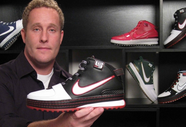 近年复刻的詹姆斯球鞋,詹姆斯的最新的球鞋