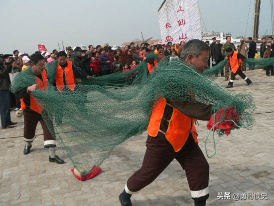 中国海边以捕鱼为生的村庄,中国农民年收入最少的县城