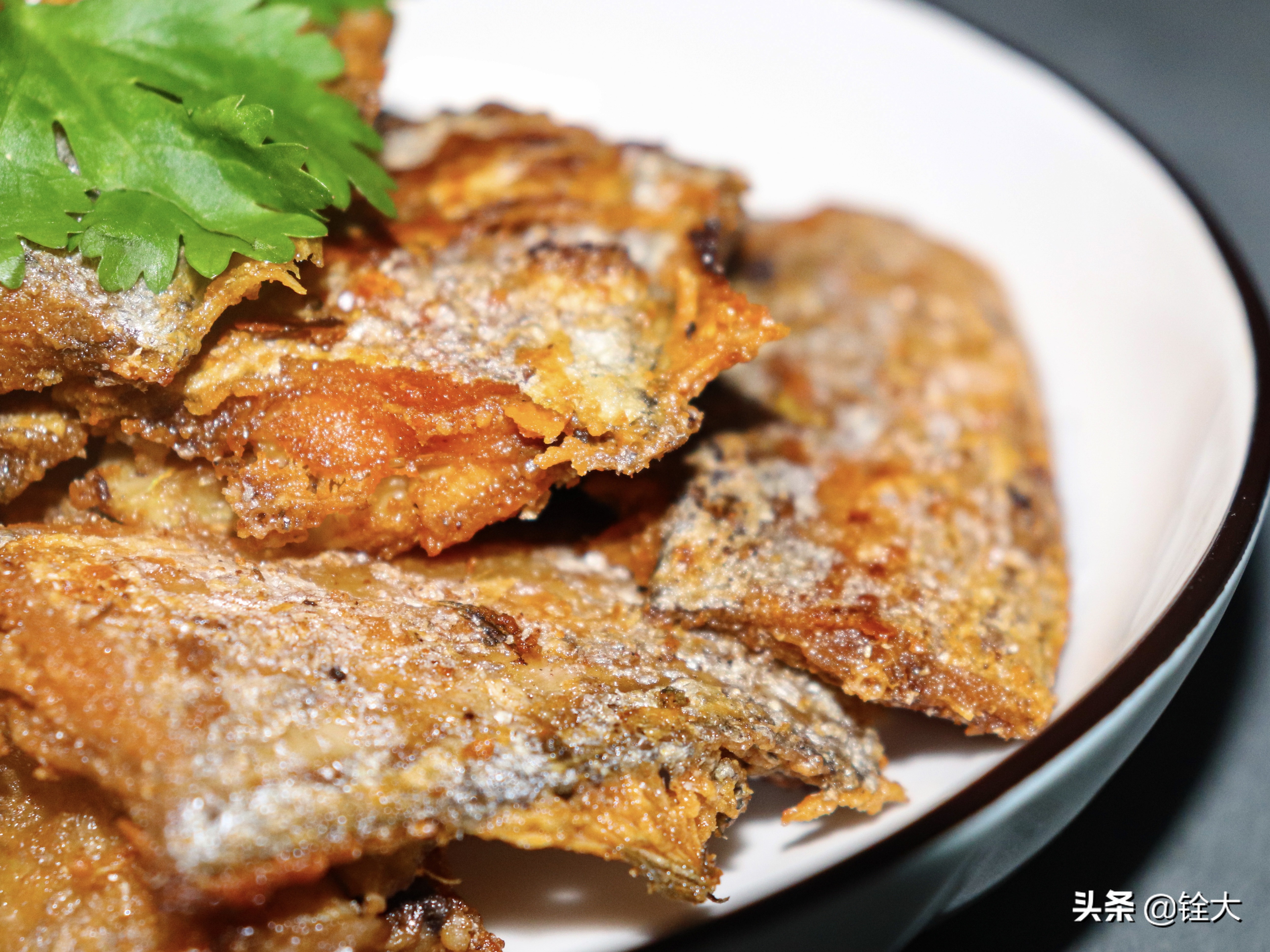 咸带鱼要怎么样蒸熟,咸带鱼怎么煎好吃又不碎