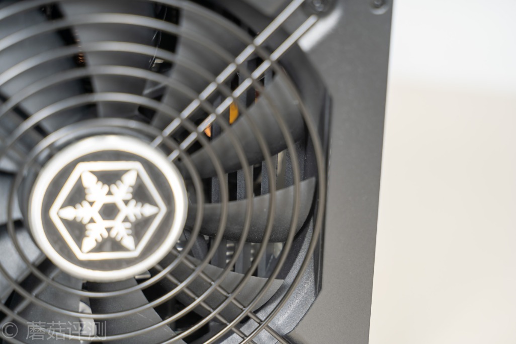 银欣et700评测,安静稳定性能强劲