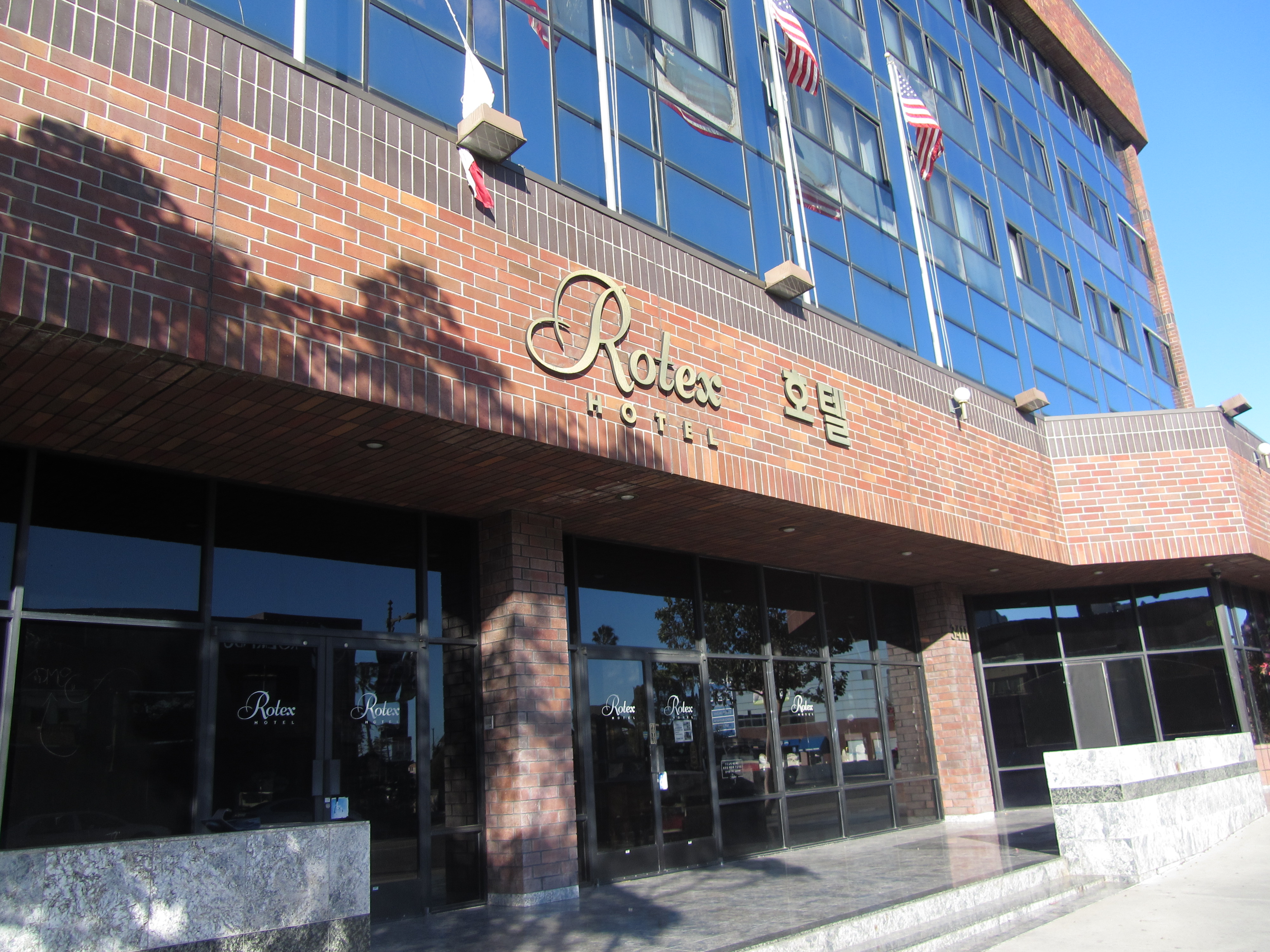 美国人找我要烟抽：美国印象