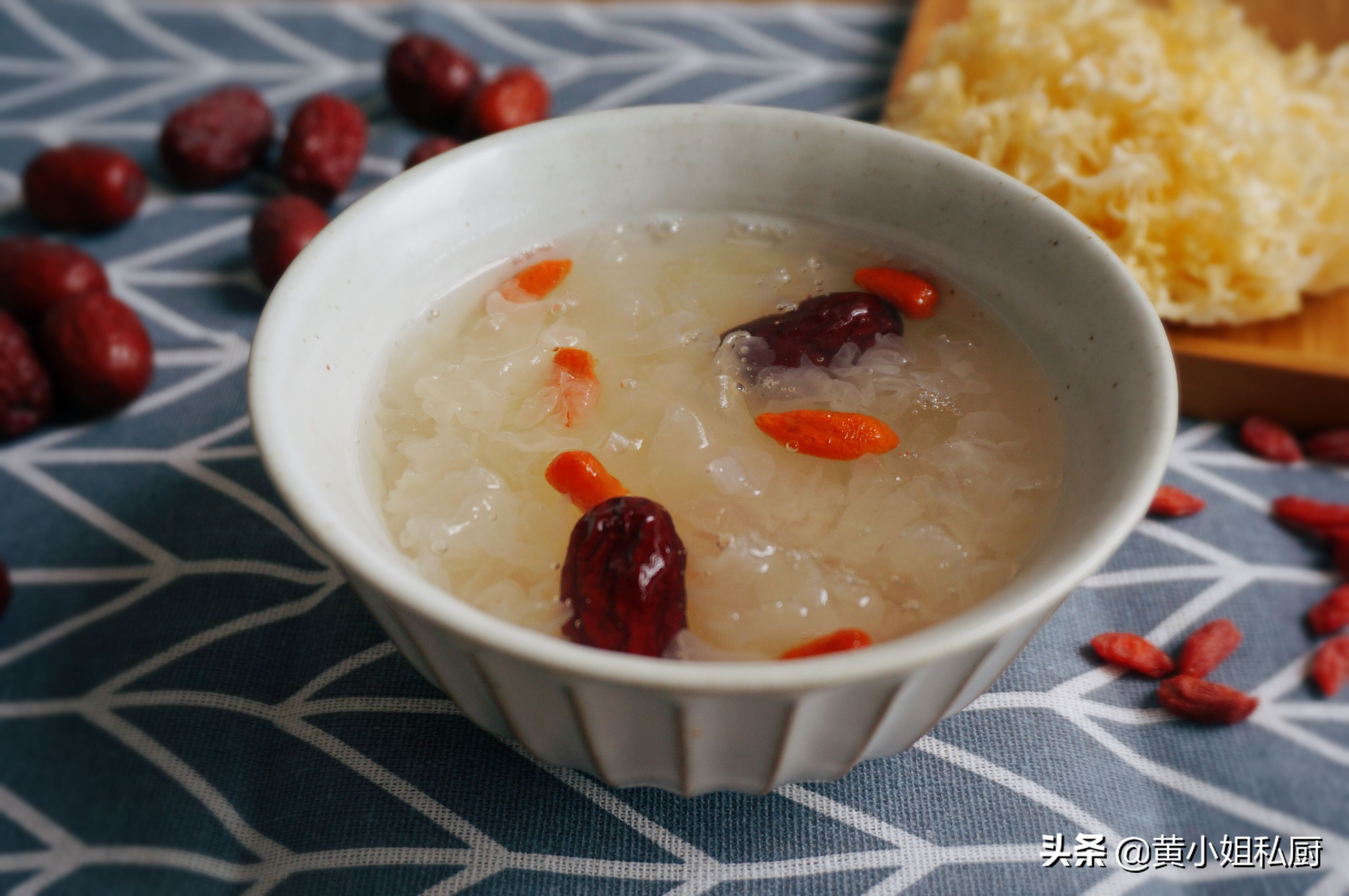 银耳汤15秒出胶,二十分钟出胶的银耳