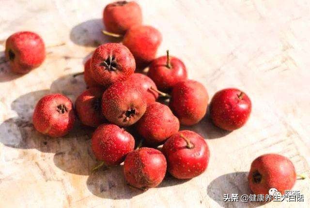 胃烧心反酸消化不好应吃哪些食物,吃淀粉类食物胃酸烧心是怎么回事