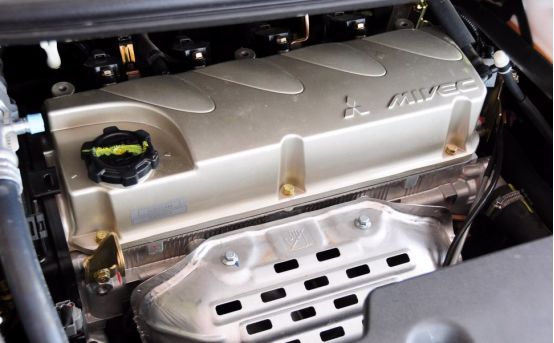 吸睛神器宝马4系竟和3系换汤不换药？5万的MPV麦柯斯同价位无对手