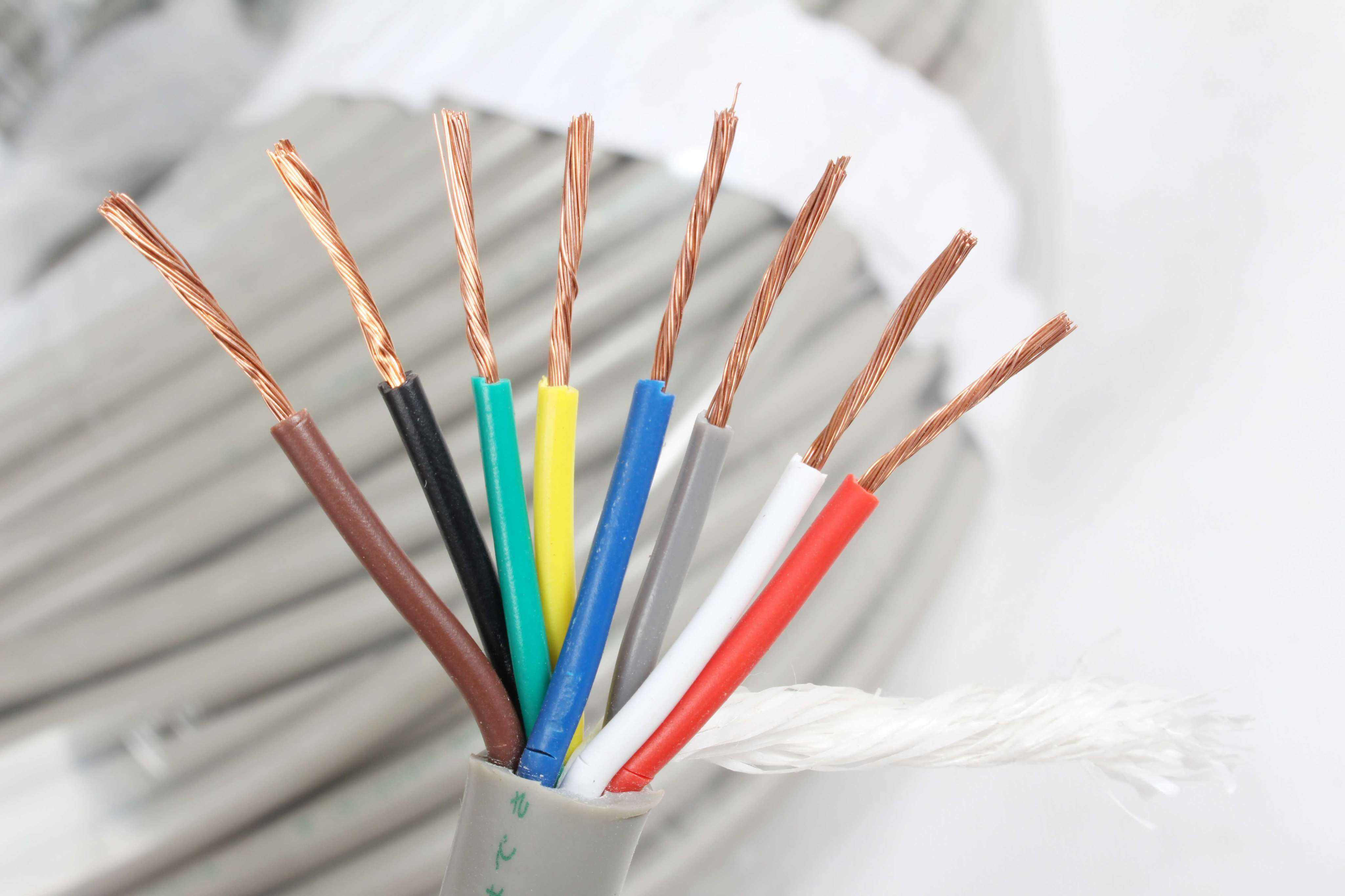 装修电线是硬芯线好还是软芯线好,装修电线用软线还是硬线