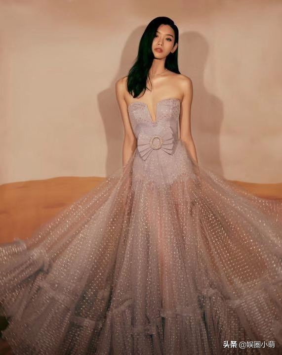 奚梦瑶生产产后照片,奚梦瑶剖腹产后首次亮相