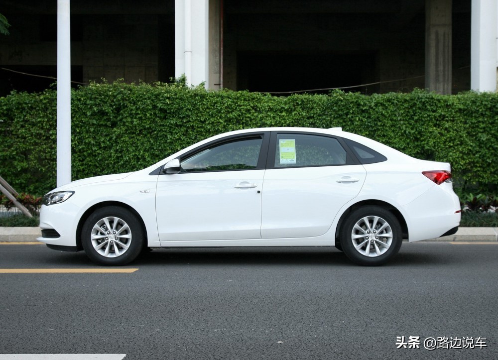 买了别克英朗1.0T，不如想象中完美，简单分享提车价格和用车感受