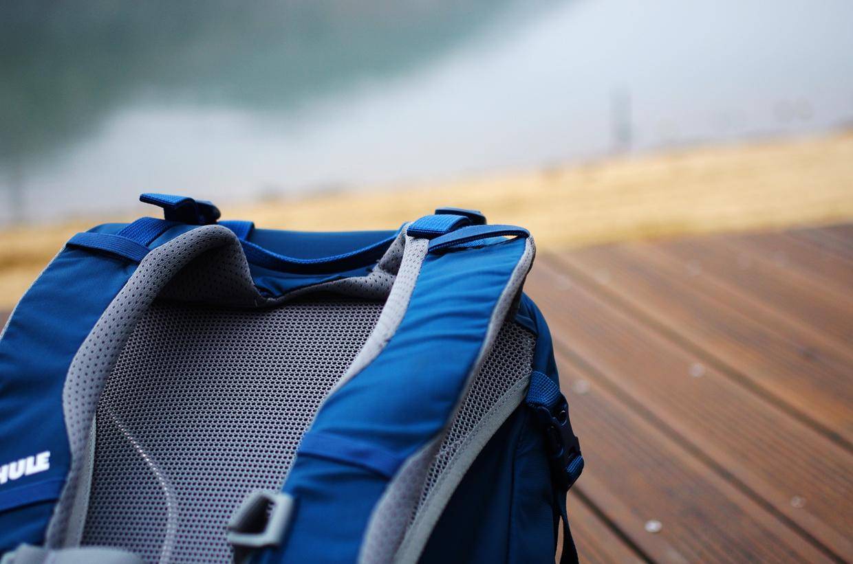 旅游/短线背包怎么选—拓乐ThuleCapstone22L背包体验记