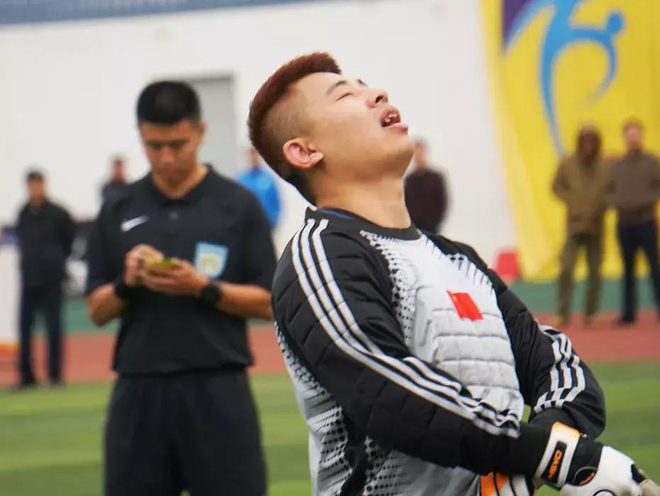 决赛日，用足球证明自己！“烟台农商银行”第五届足协杯落下大幕