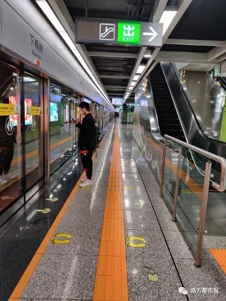 深圳复工第一天地铁站图,复工第一天的地铁