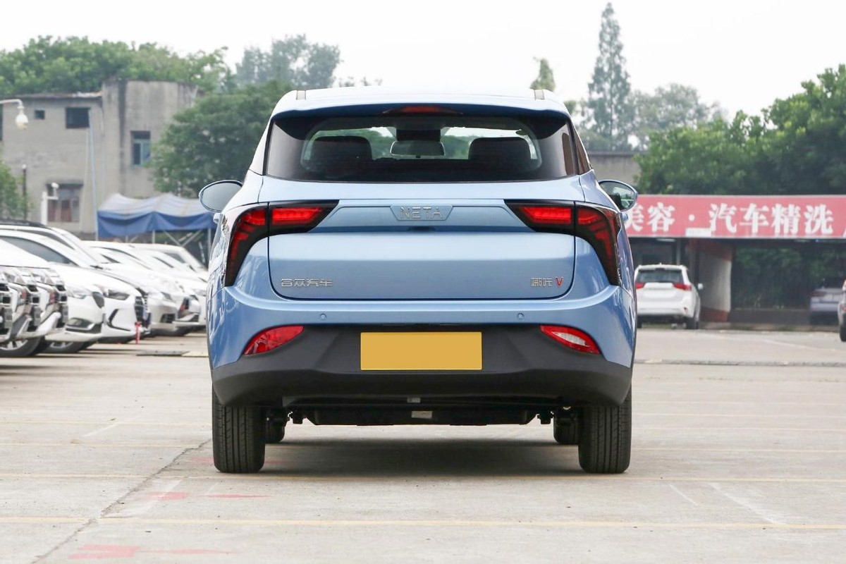 续航401km的哪吒x怎么样,哪吒aya401夏季真实续航多少公里