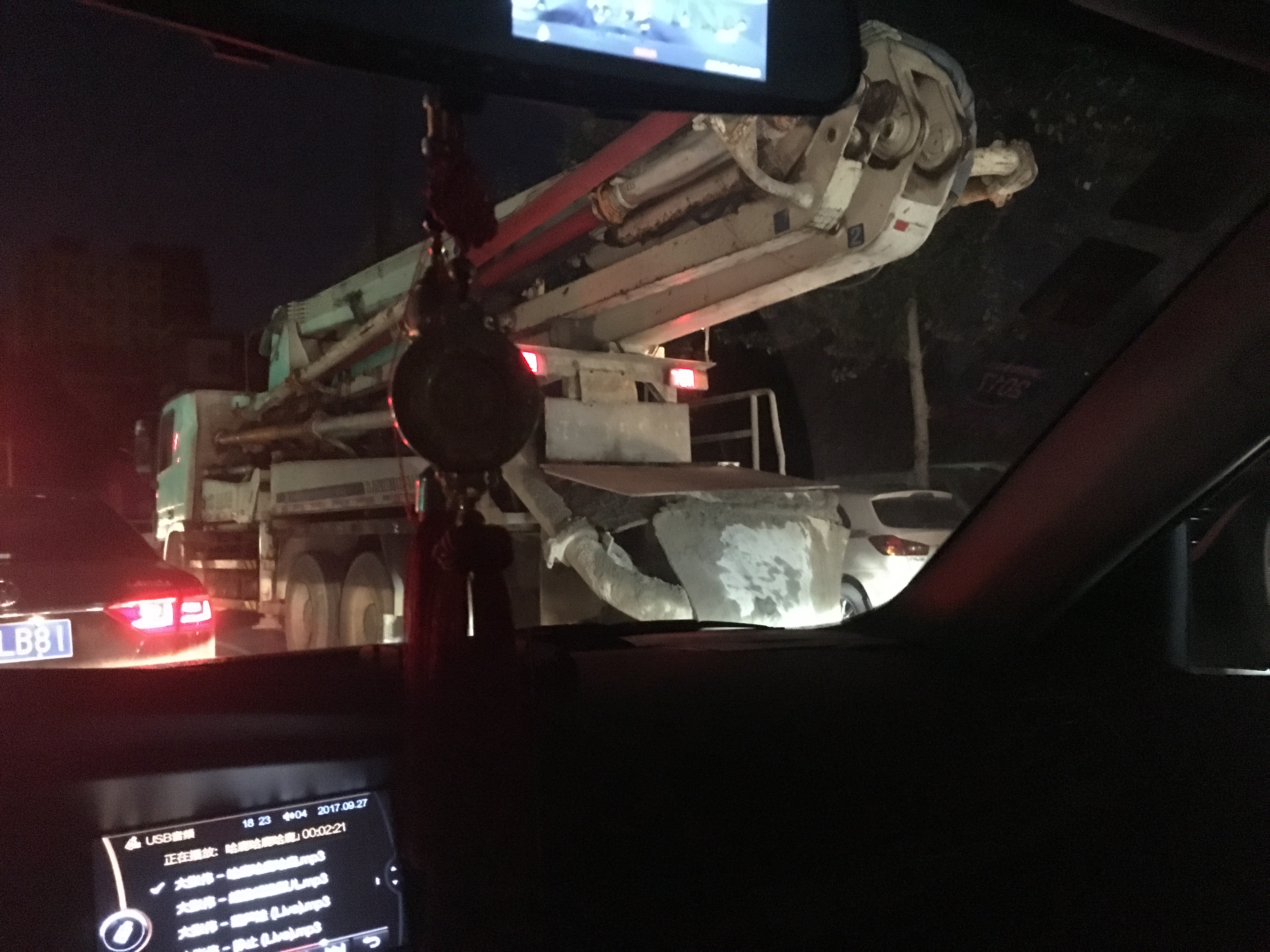 滴滴赚钱还是网约车赚钱,现在跑网约车还赚钱吗