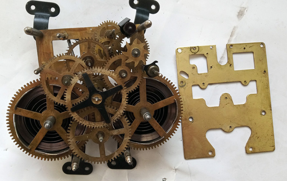 老式三五牌台钟哪里修理,老式圆钟修复方法