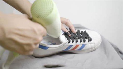 新鞋把脚磨破可以退吗,新鞋脚磨破皮了怎么处理