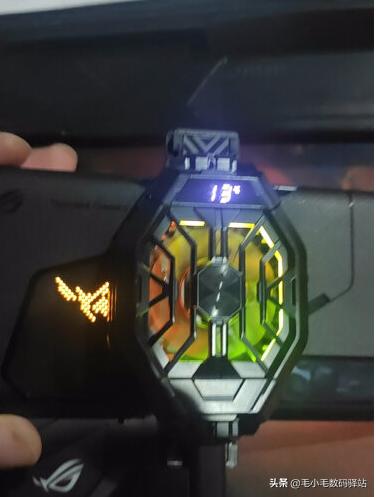 手机散热背夹的优点跟缺点,不损害手机的散热背夹