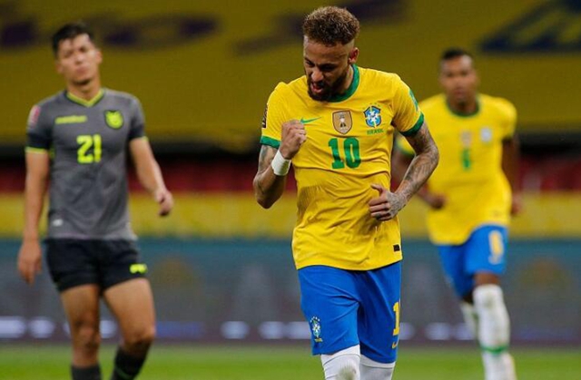 巴西4-1韩国内马尔技惊四座,7-1巴西内马尔