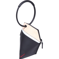 不要再背烂大街的双肩包了,别再背烂大街的轻奢包