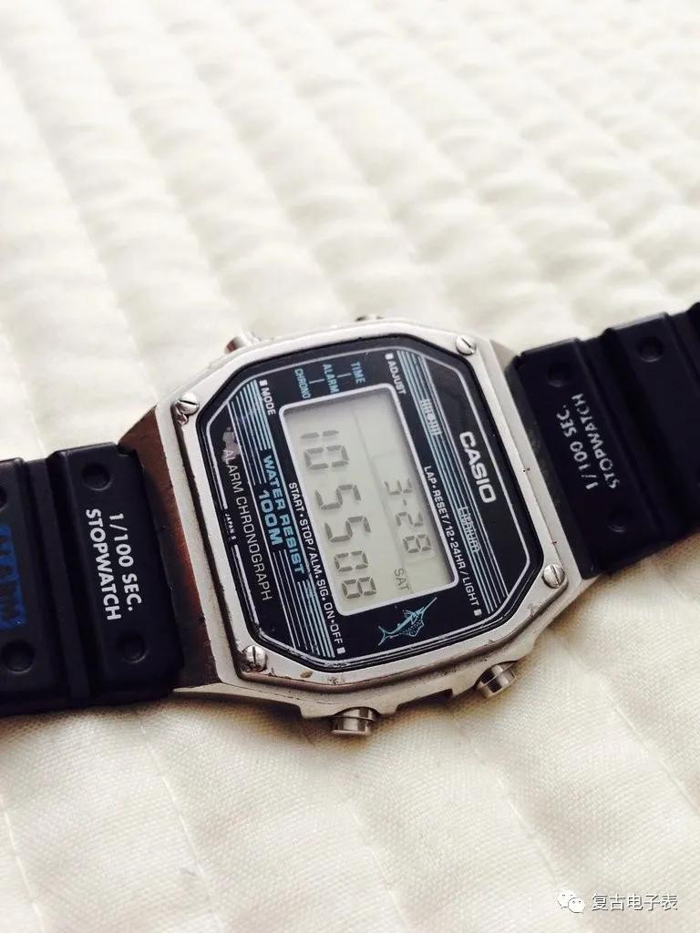 走在希望的拐角——CASIOW350全金属旗鱼