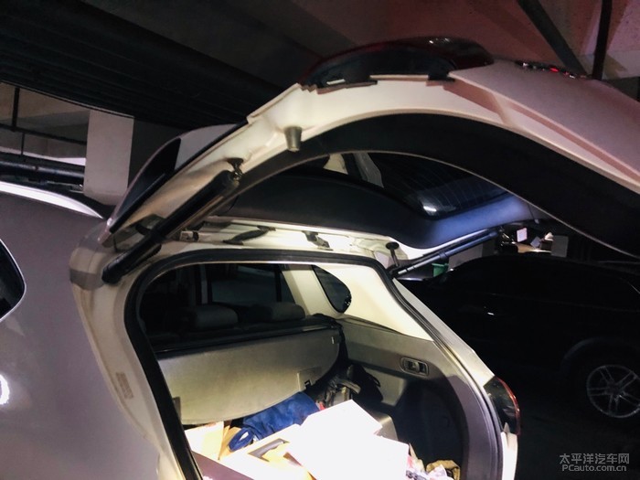 满意的静音电动尾门-门博士产品装车