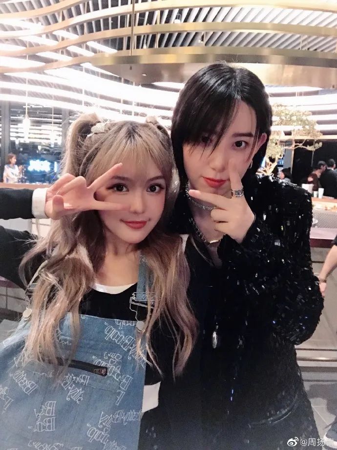 被称作泰国最美小花的90后，画上这个妆连Lisa都要被比下去