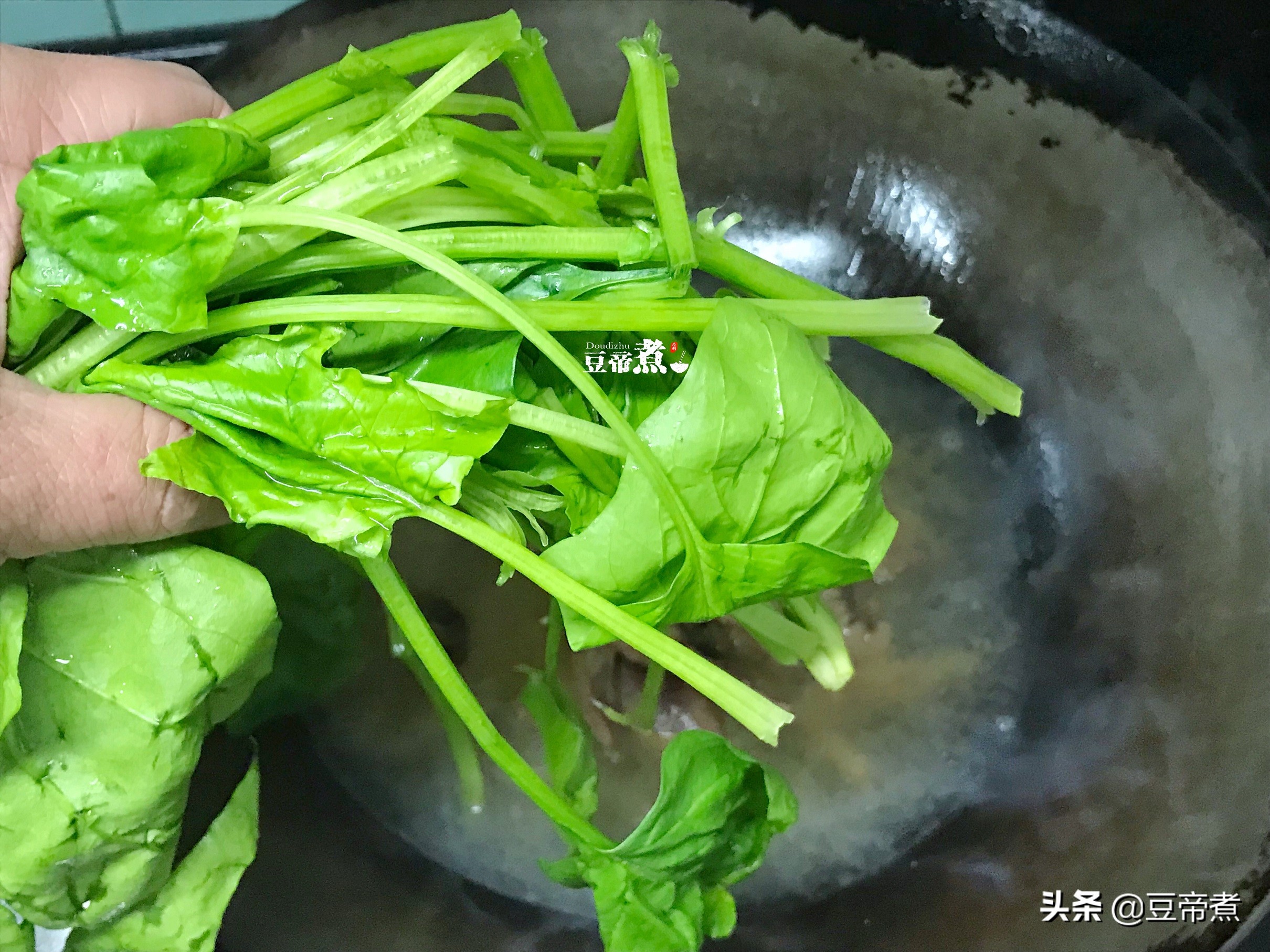 贫血头晕吃点东西能缓解吗,头晕贫血吃什么汤比较好